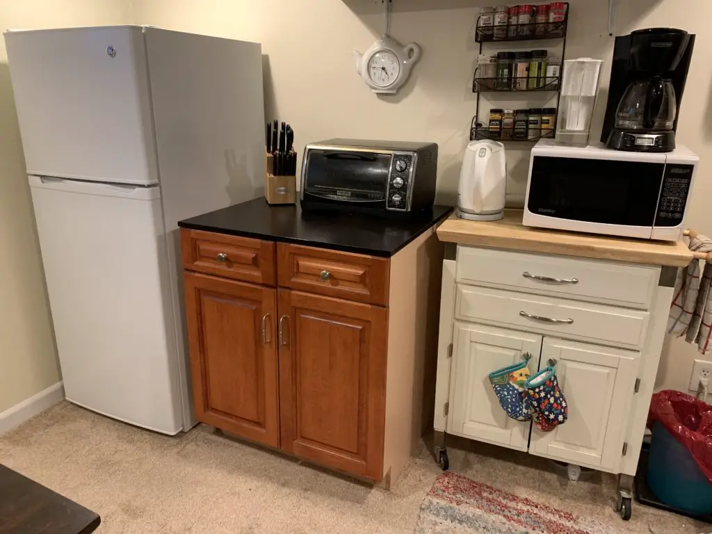 makeshift kitchen during remodel